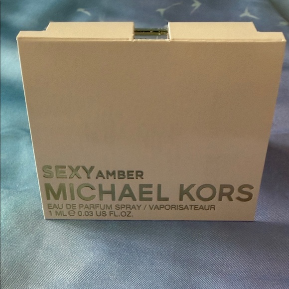Michael Kors Sexy Amber Fragrance Sample - Picture 2 of 3